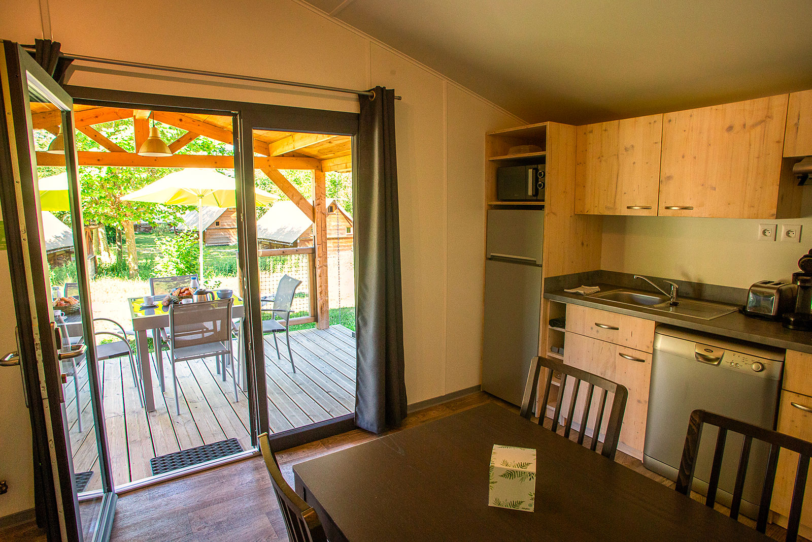 Espace séjour Chalet Libella — hébergement confort au Lac de Paladru