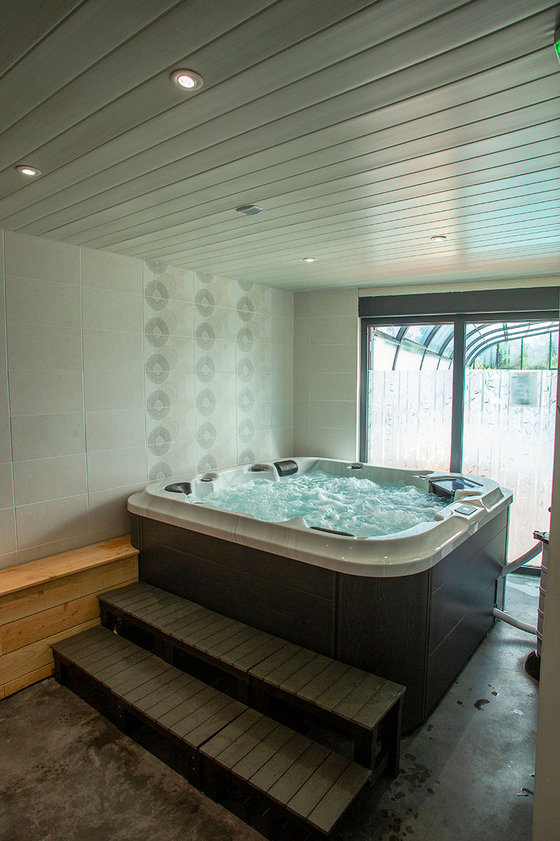 jacuzzi